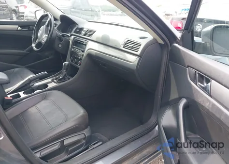 2015 Volkswagen Passat 1.8T Wolfsburg Edition from USA, damaged, VIN 1VWAT7A31FC016497